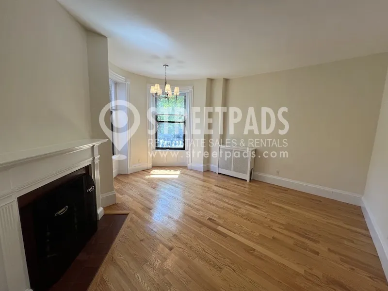 504 Beacon St, Back Bay