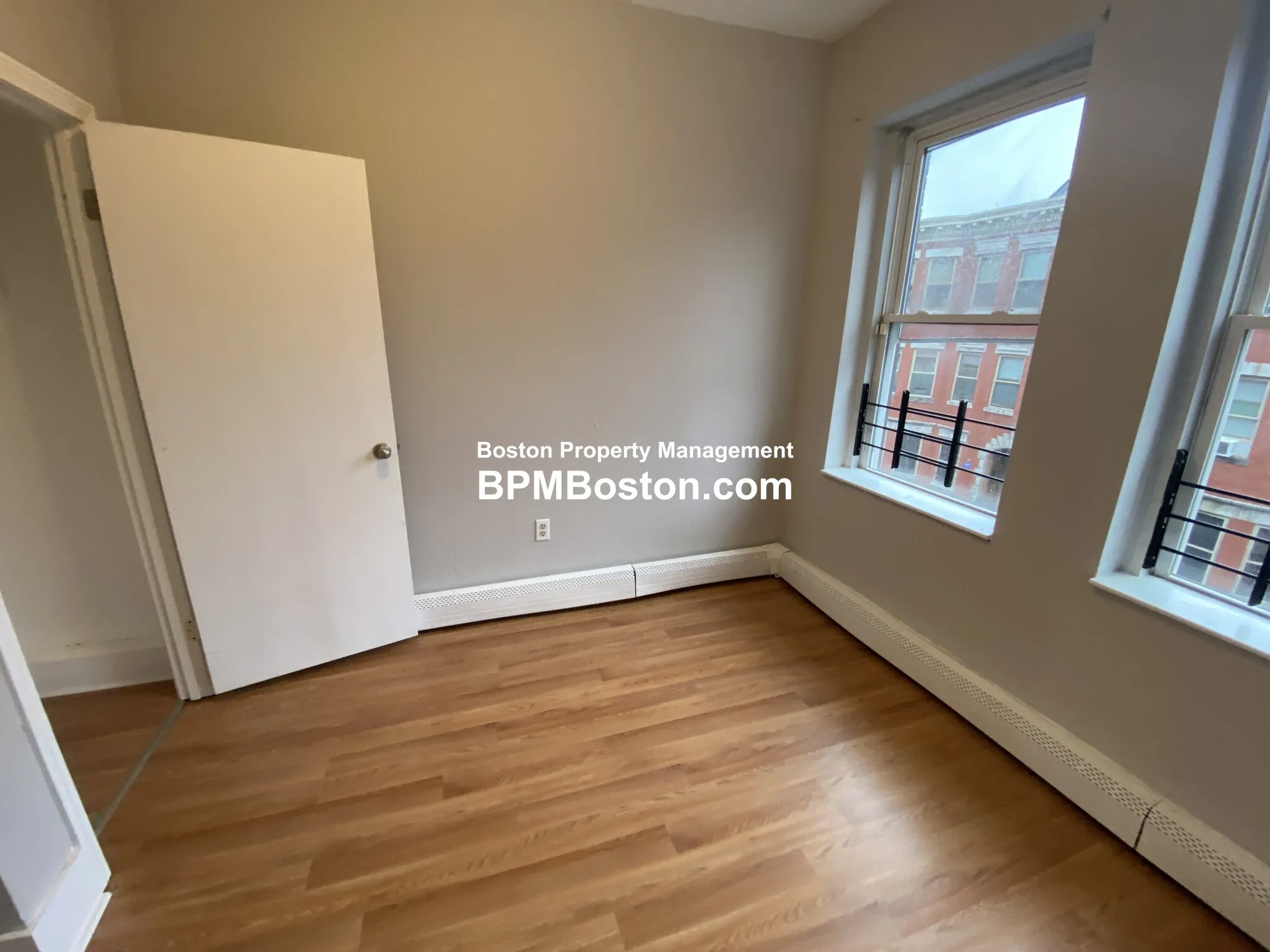96 Woodledge St, Roxbury