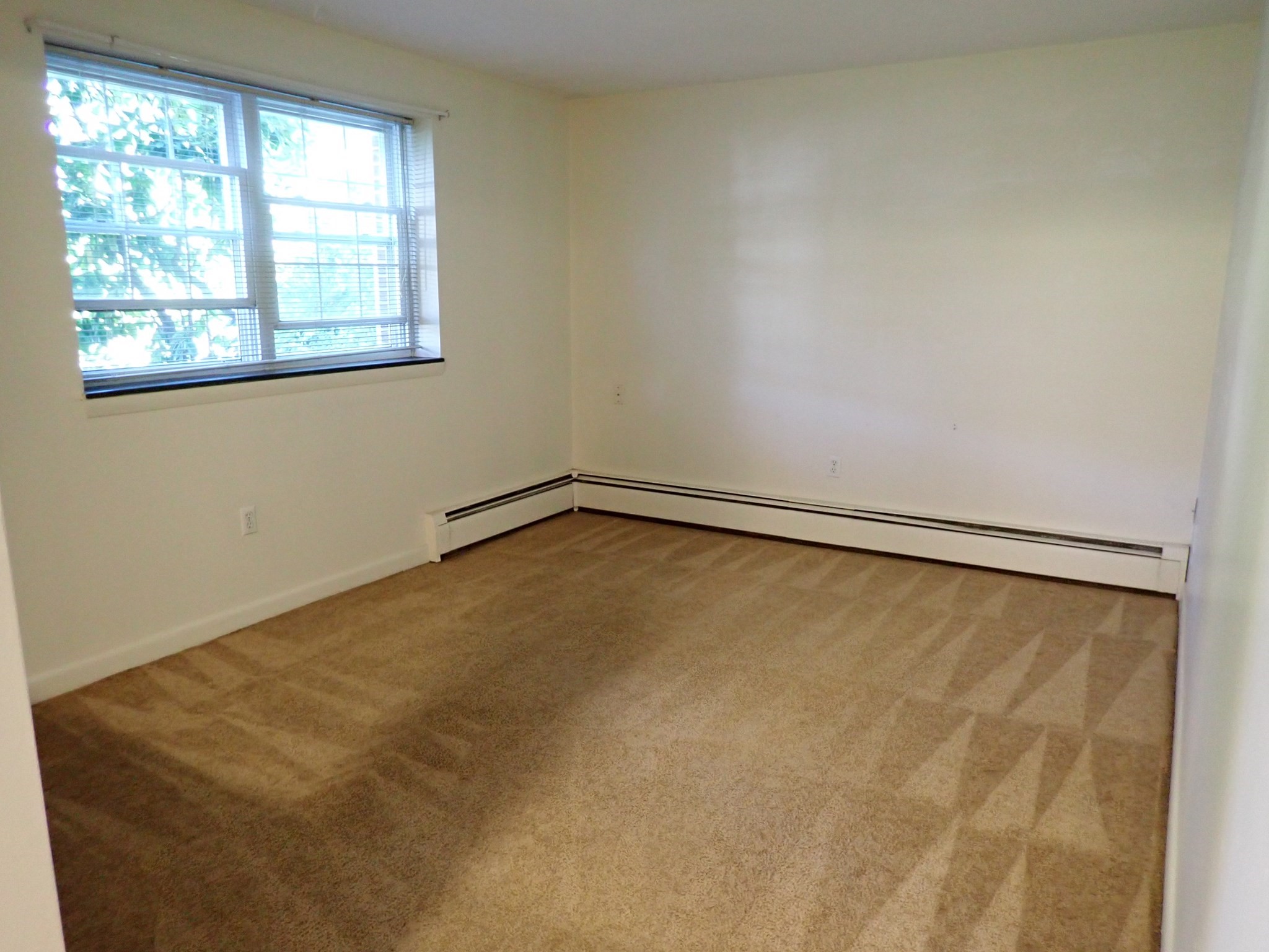 31 Pond St, Banks Square