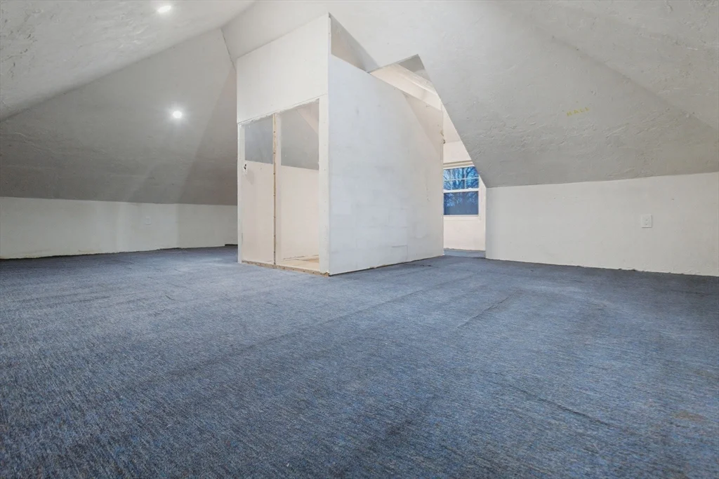 80 Blue Hills Pkwy, Milton