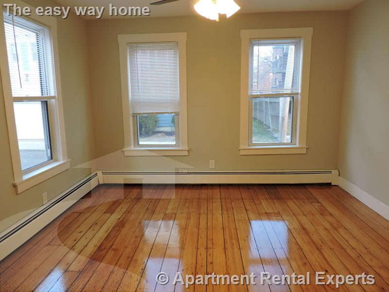 25 Elmer St, Riverside