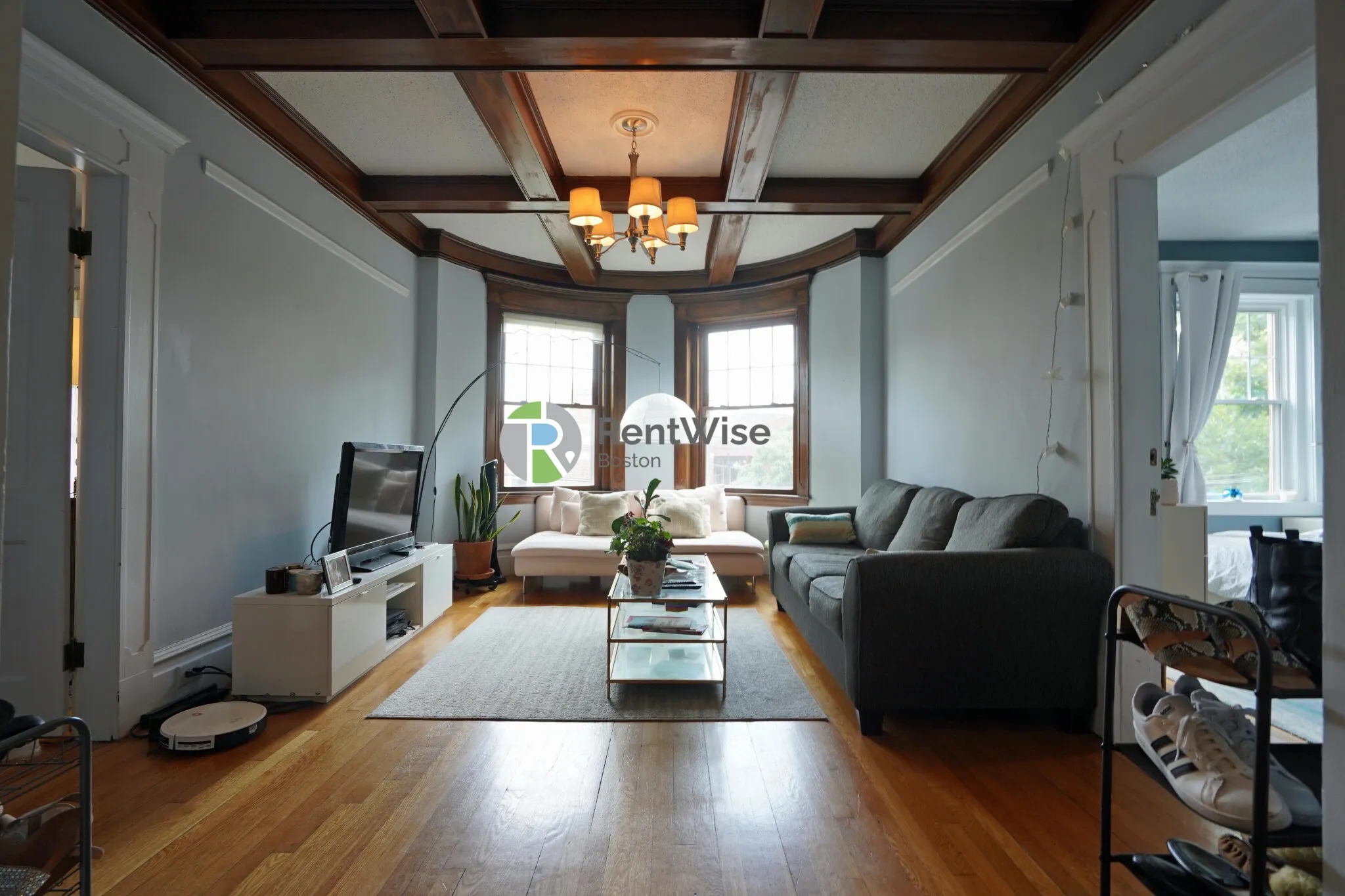 94 Naples Rd, North Brookline