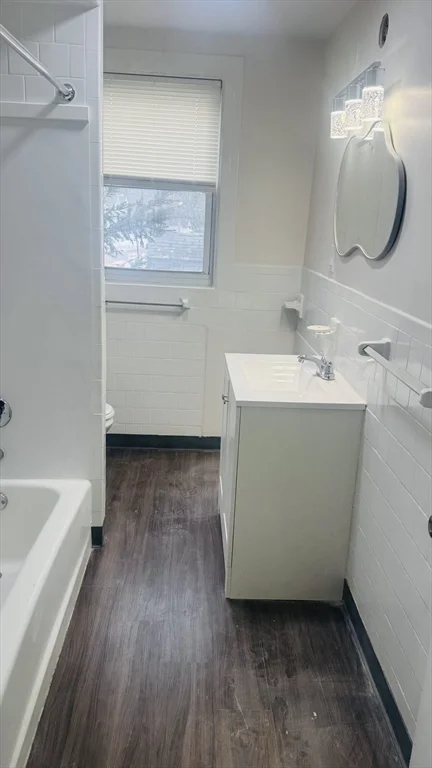 79 Sprague St, Dedham