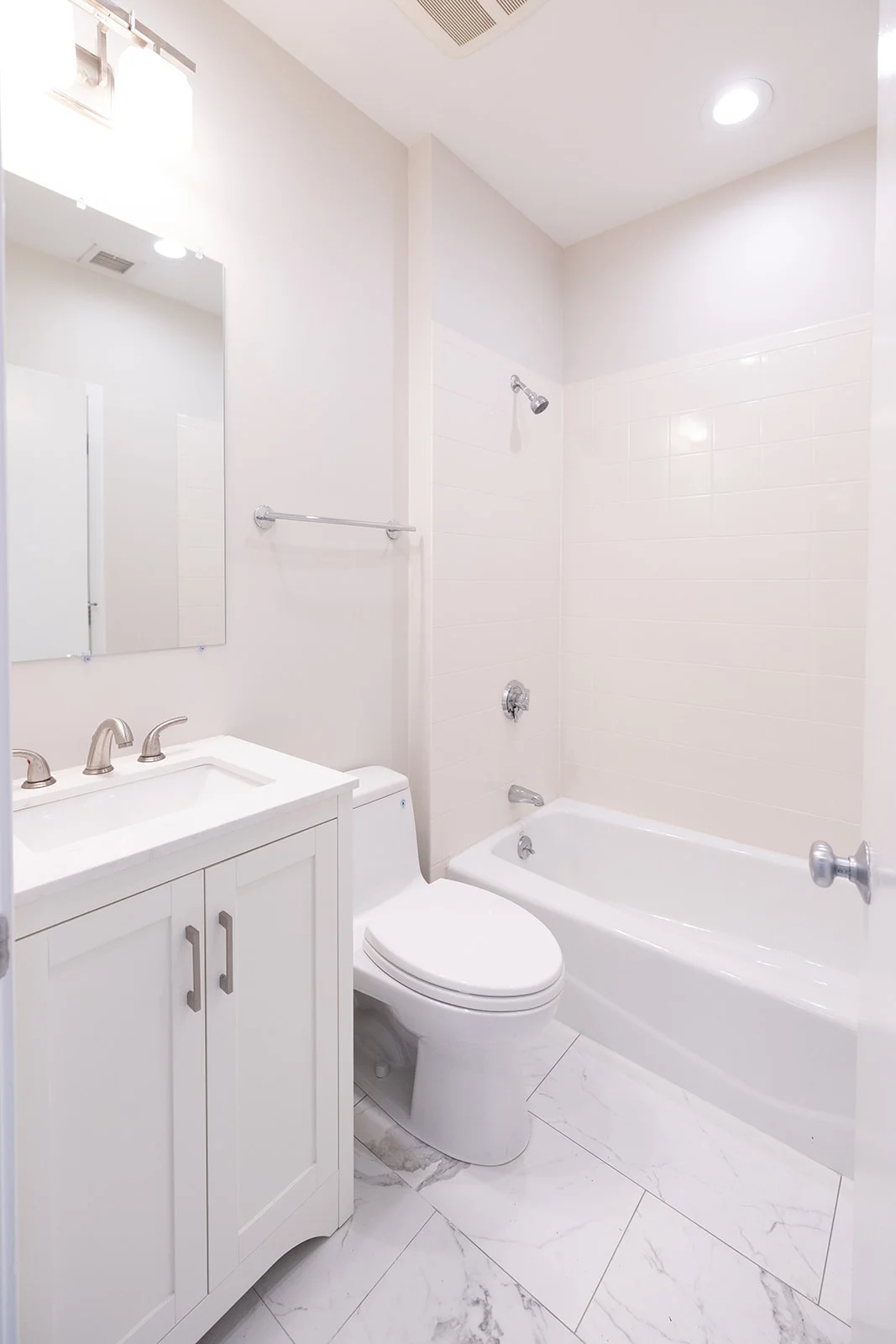 490 Harrison Ave, South End