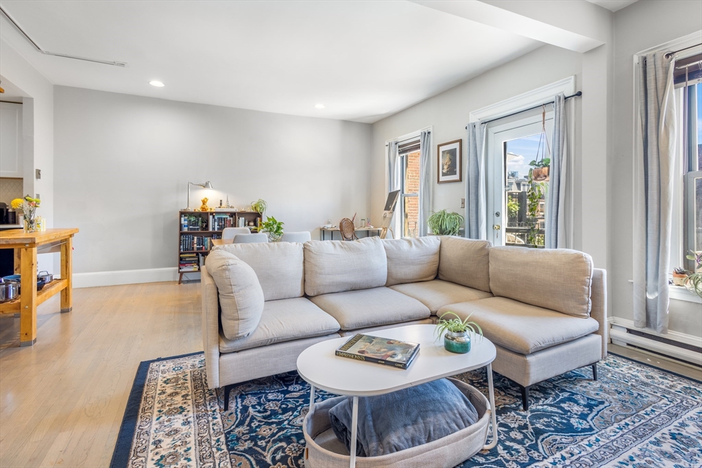 762 Tremont St, South End