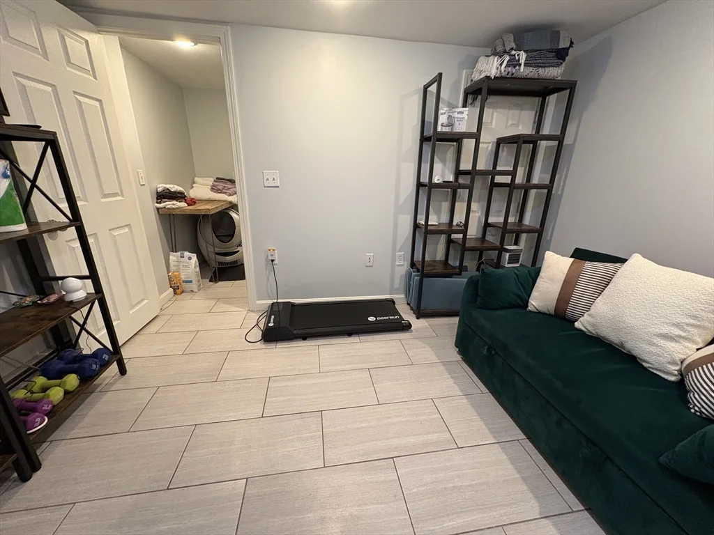 32 Greenwich Park, South End