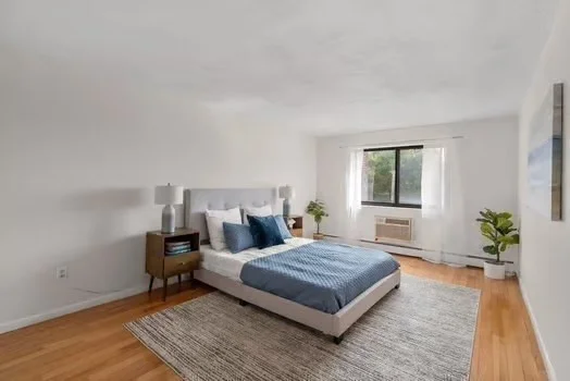 32 Whites Ave, Watertown