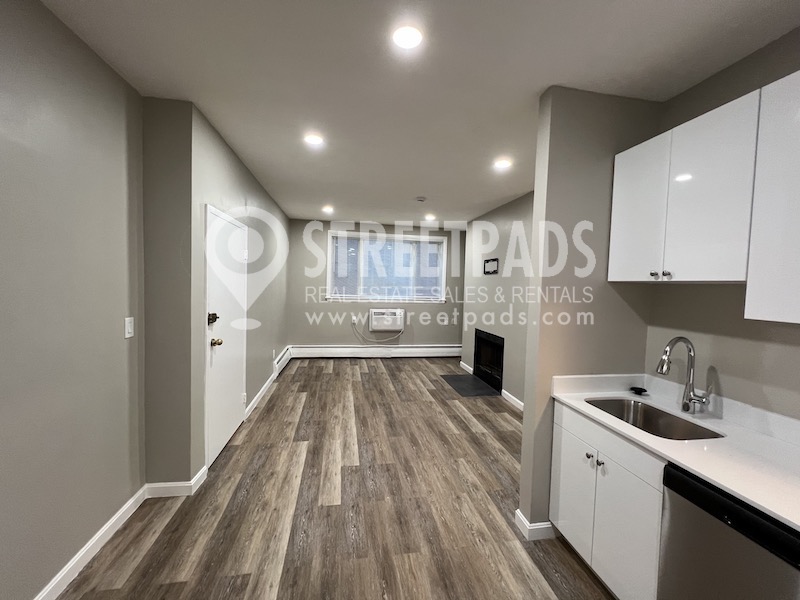 50 Evergreen St, Jamaica Plain