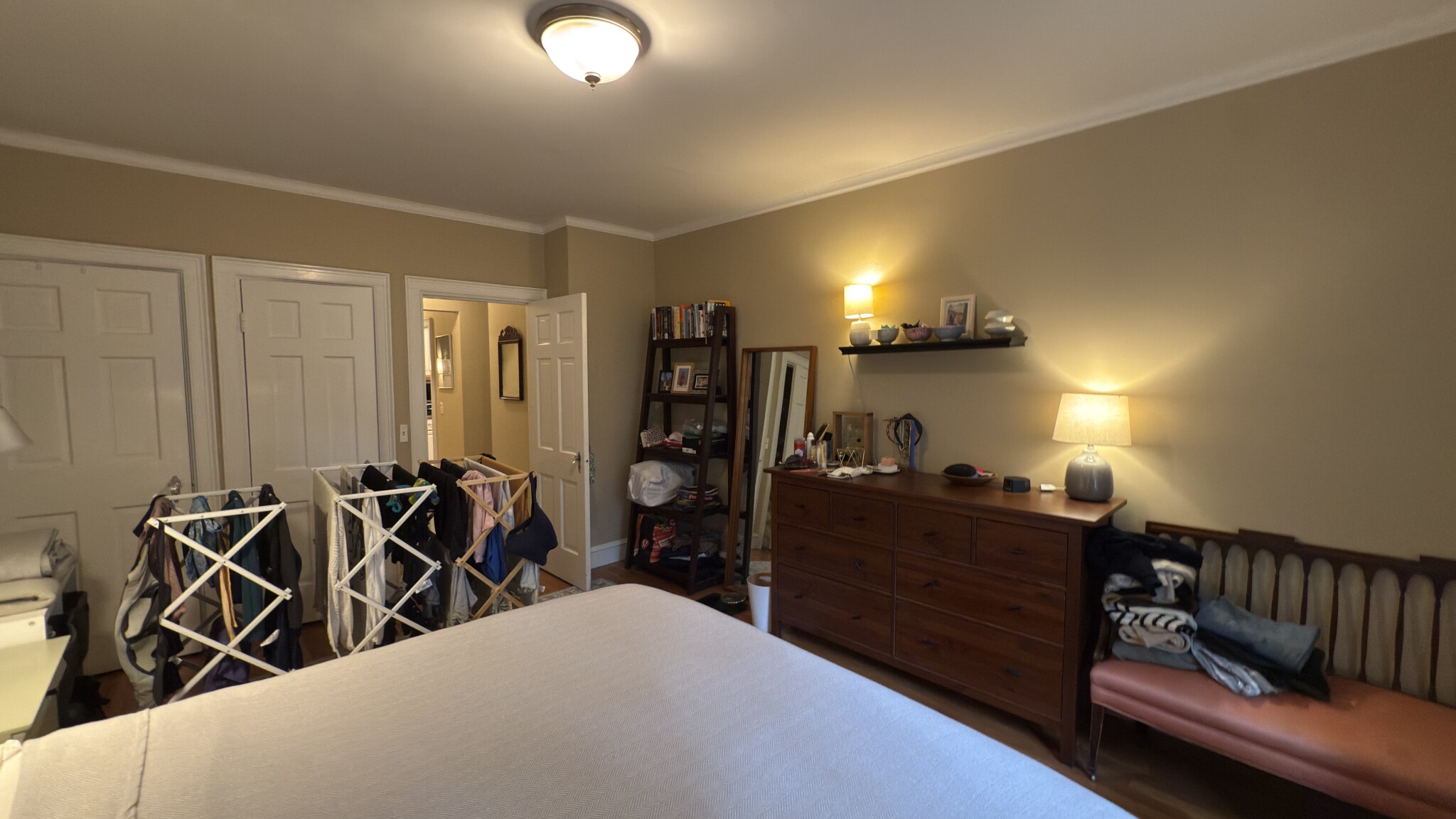 17 Monmouth Ct, Longwood