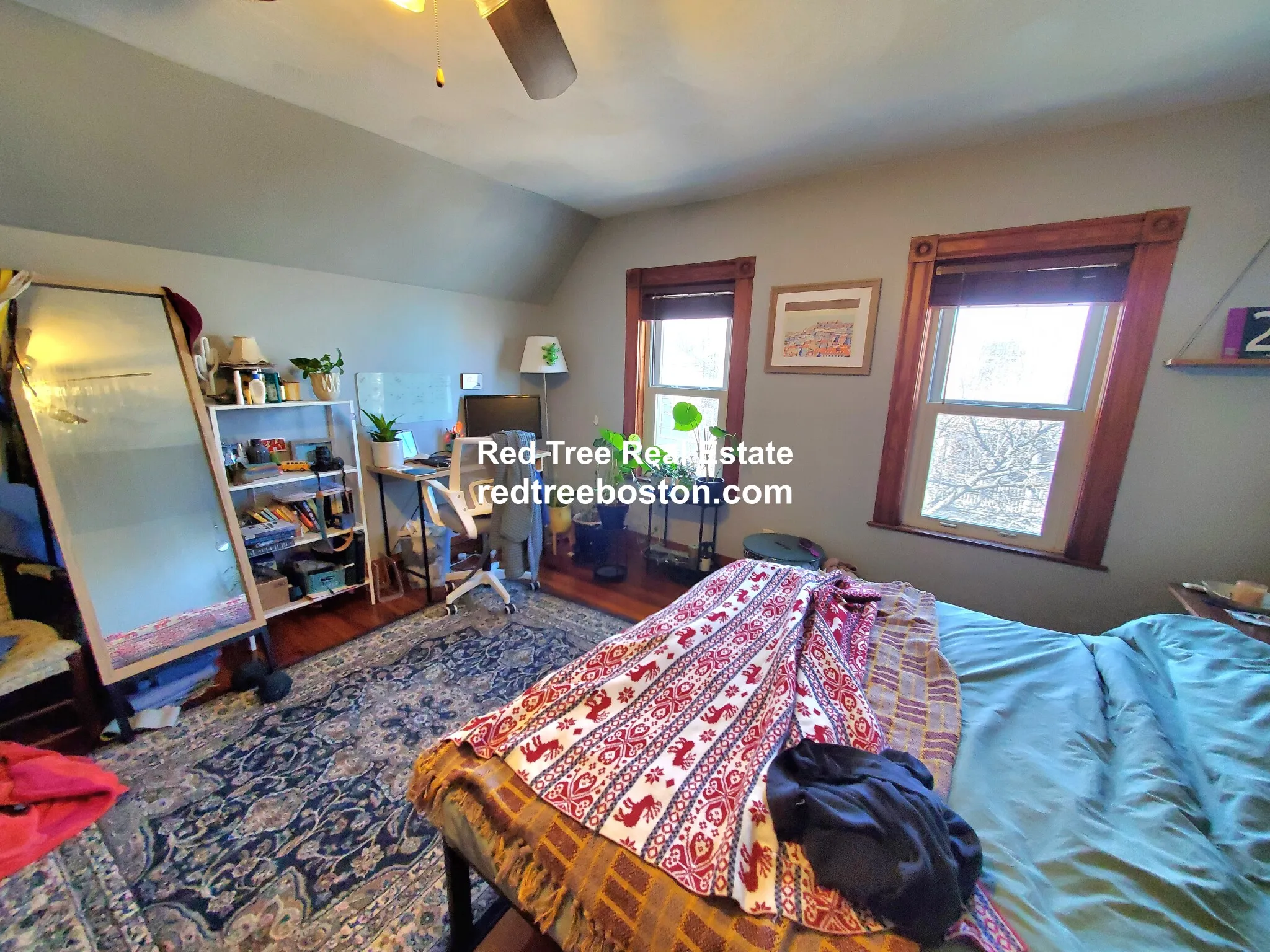 121 Lowell St, Powder House Square