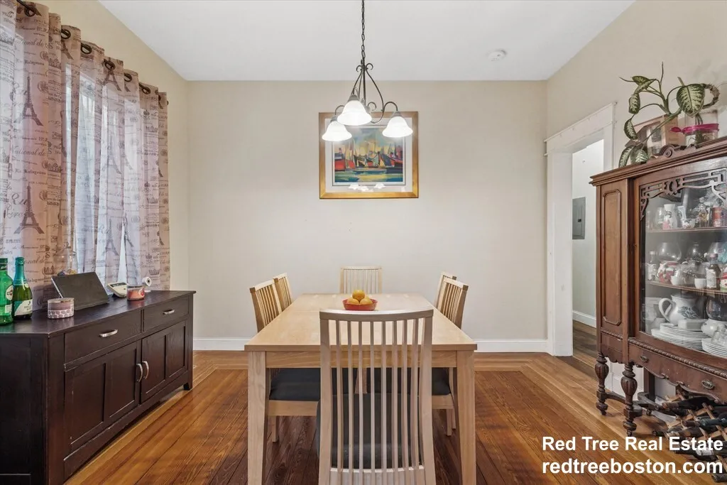 24 Weld Hill St, Jamaica Plain