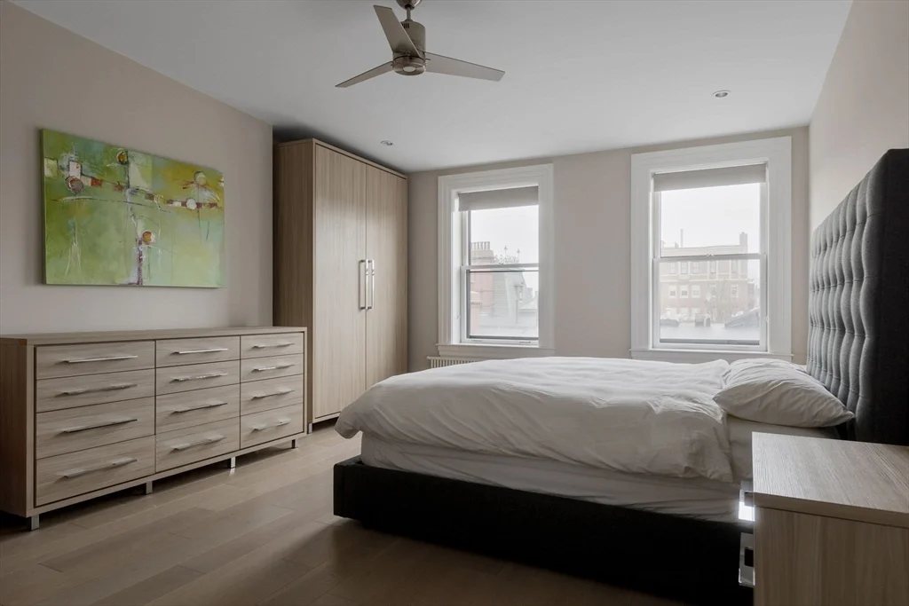 135 Commonwealth Ave, Back Bay