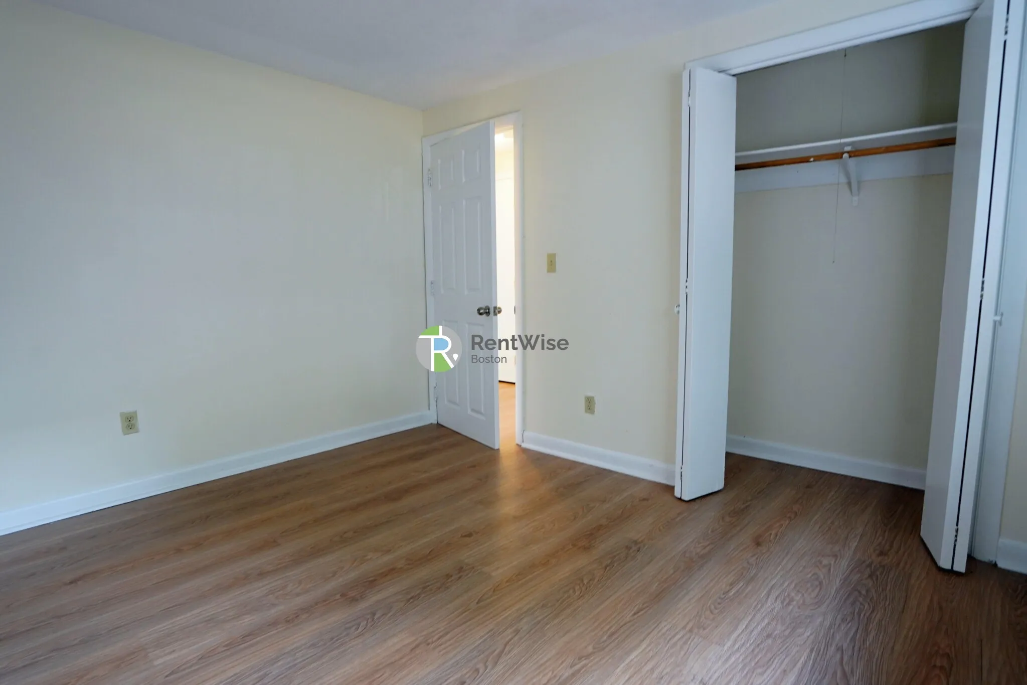 90 Gardner Ter, Allston