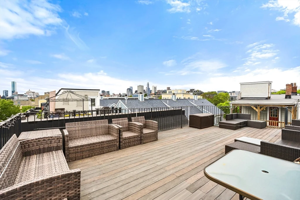 180 Gold St, South Boston