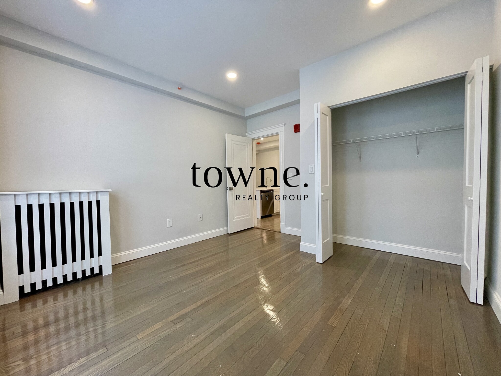 11 Peterborough St, Fenway