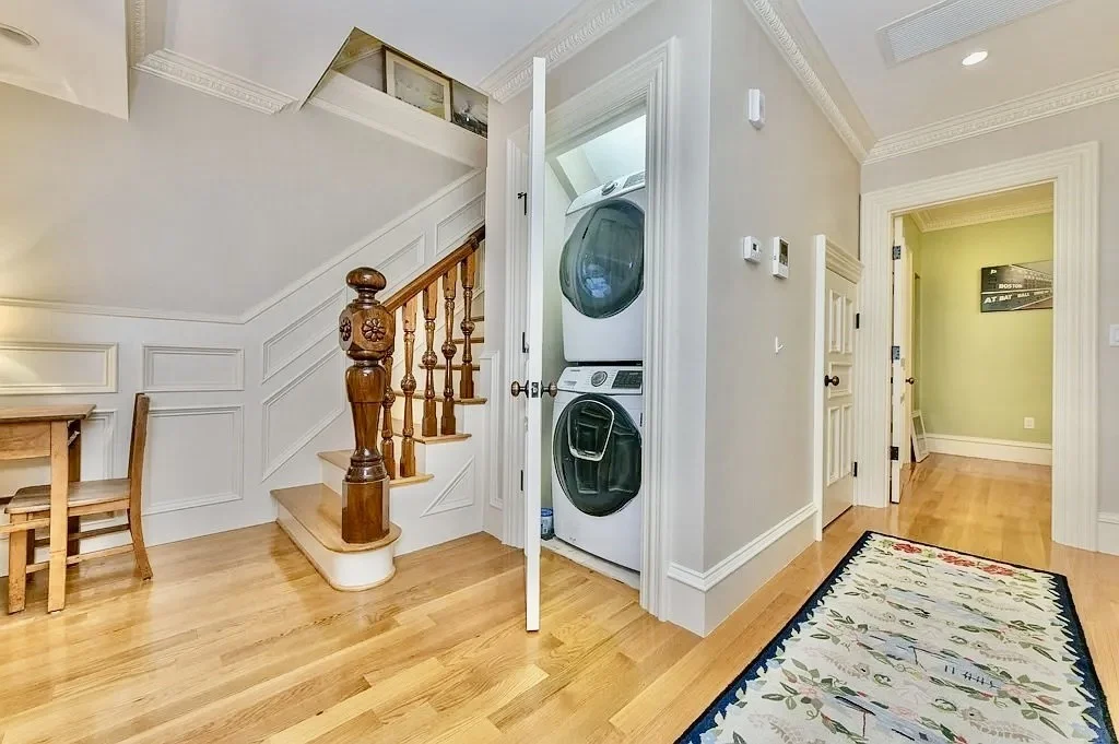 61 M, South Boston