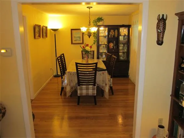 129 Gould St, Needham Heights