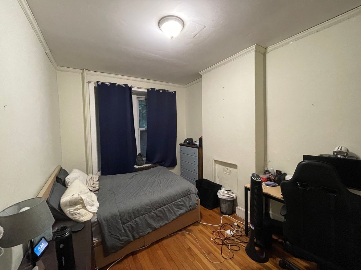 688 Parker St, Mission Hill