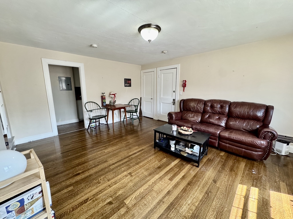 4907 Washington St, West Roxbury