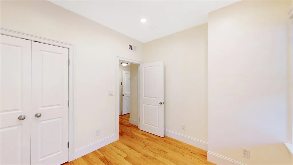 79 Brighton Ave, Allston