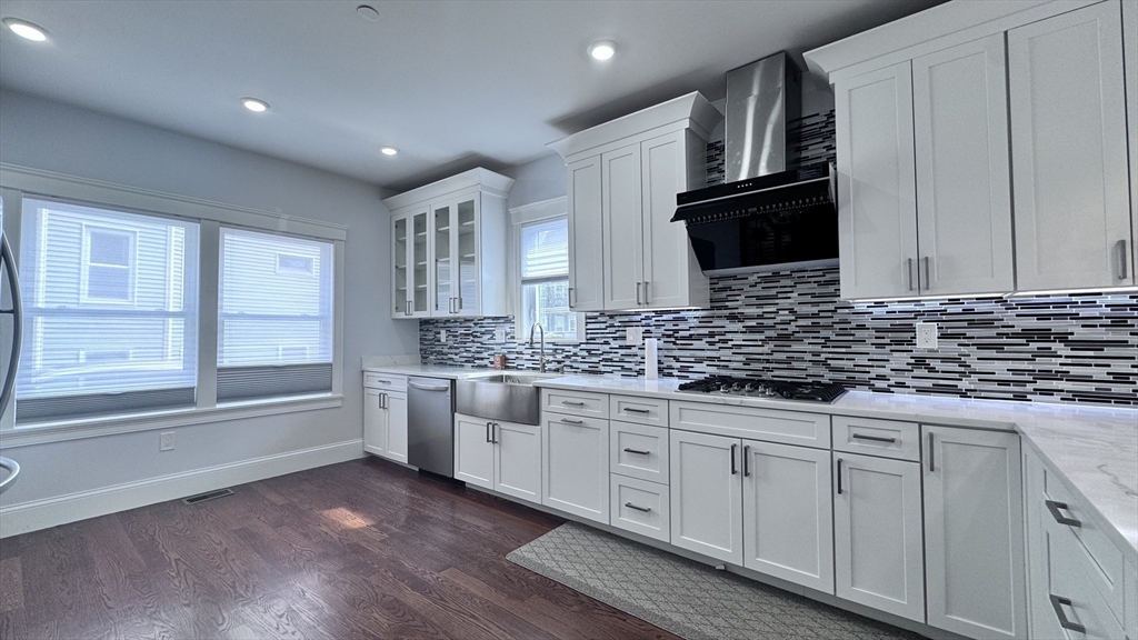 27-29 Aberdeen Rd, Somerville