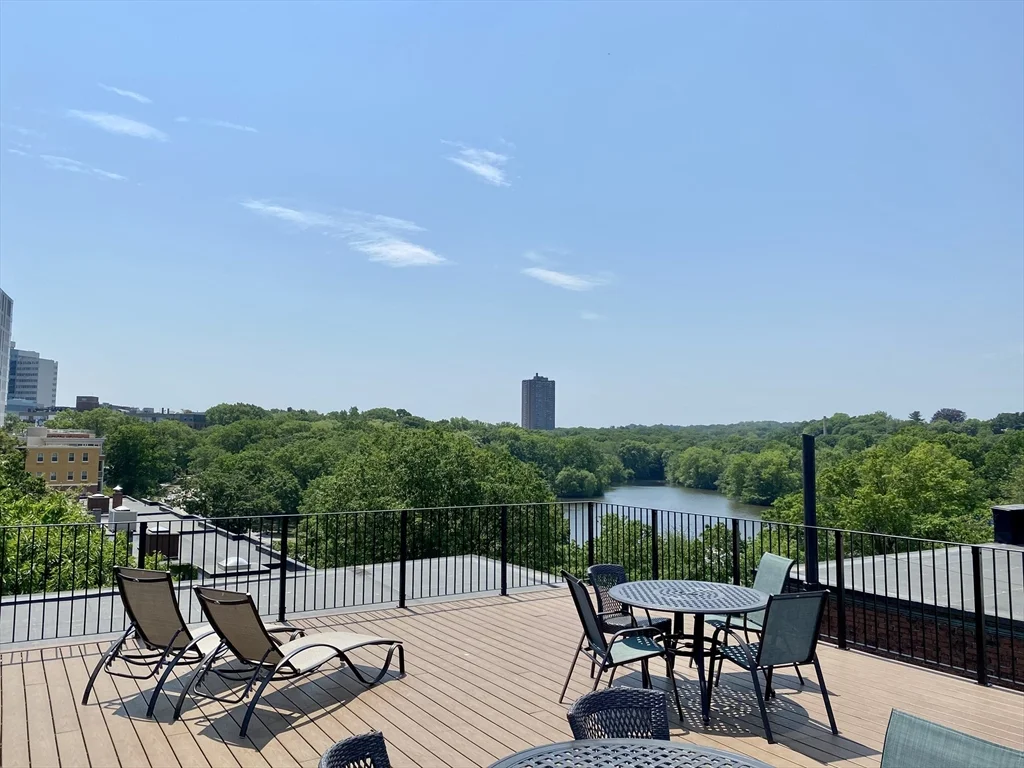 10 Jamaicaway, Jamaica Plain