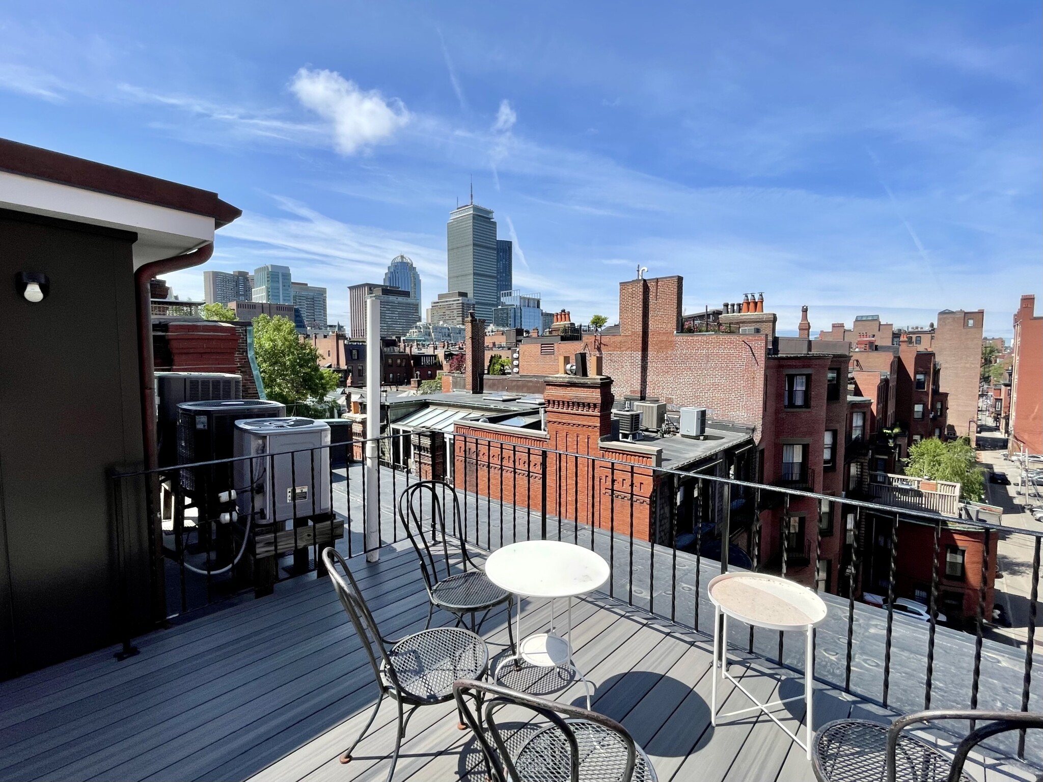 328 Dartmouth St, Back Bay