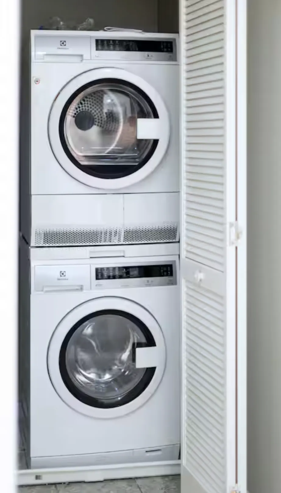 1505 Commonwealth Ave, Brighton