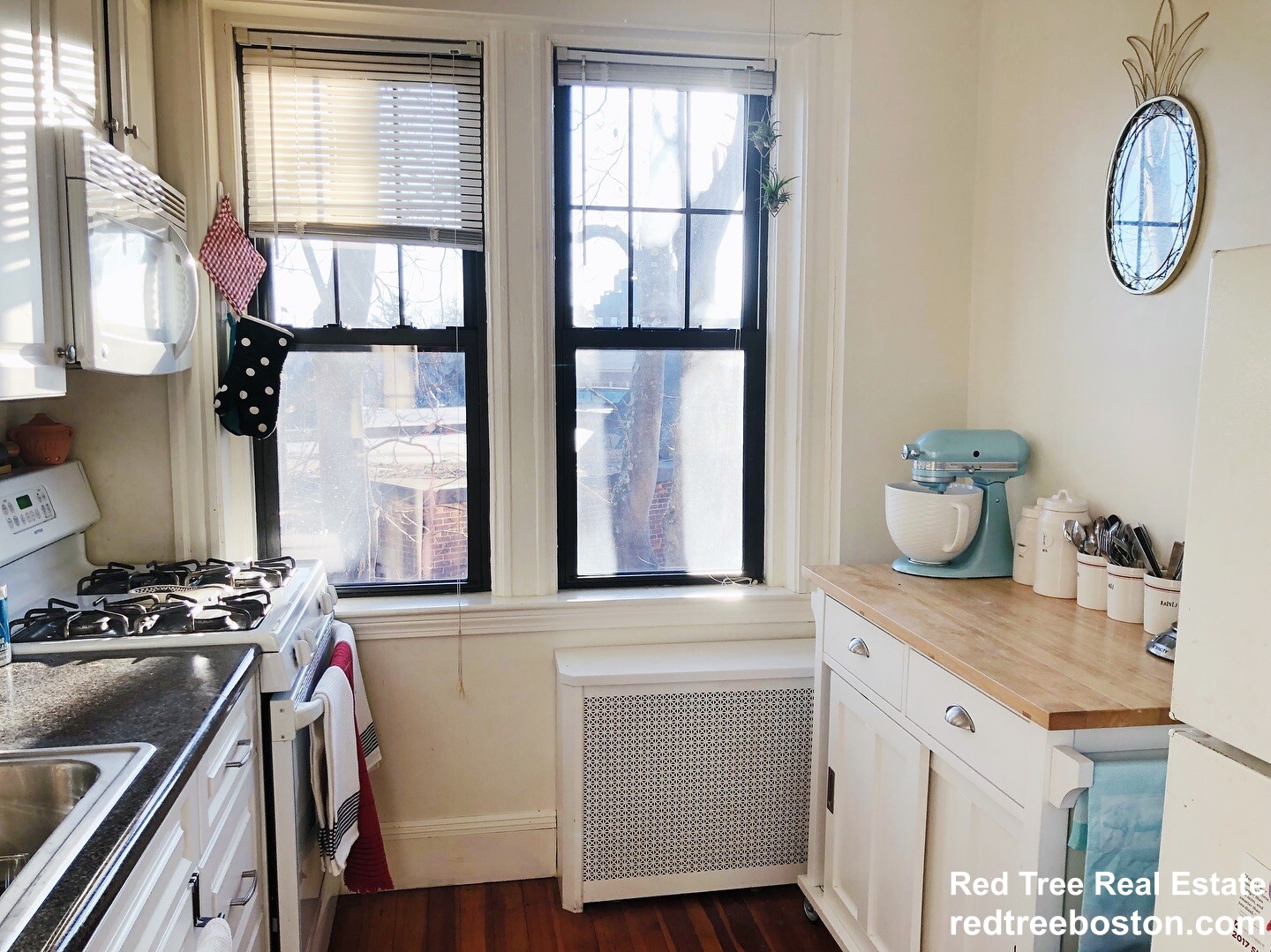 1999 Commonwealth Ave, Brighton