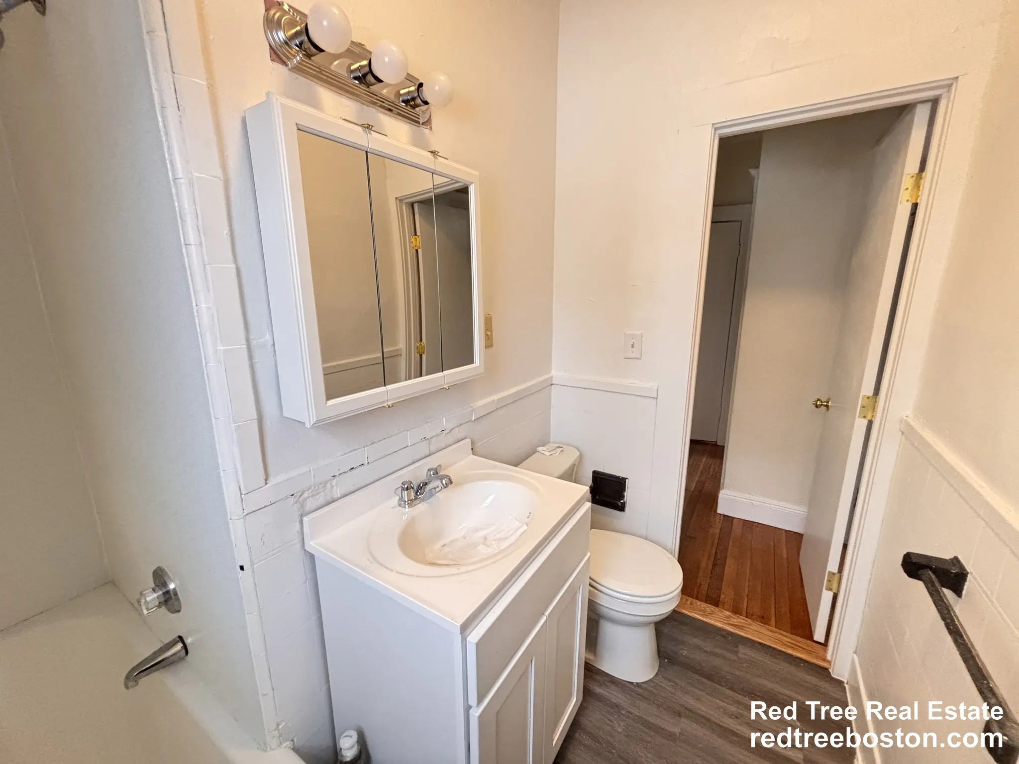 1800 Commonwealth Ave, Brighton