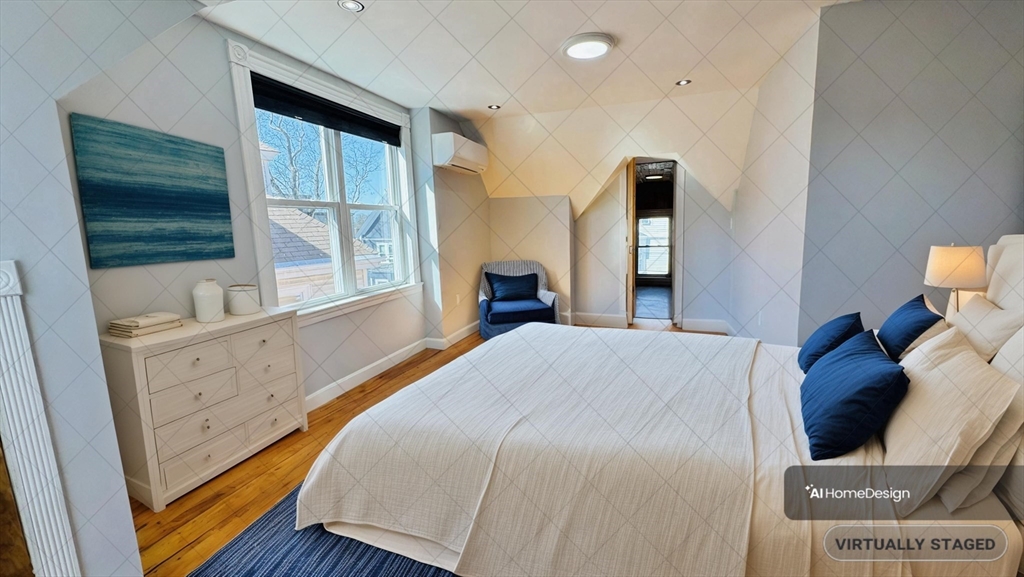 16 Hopkins St, Dorchester