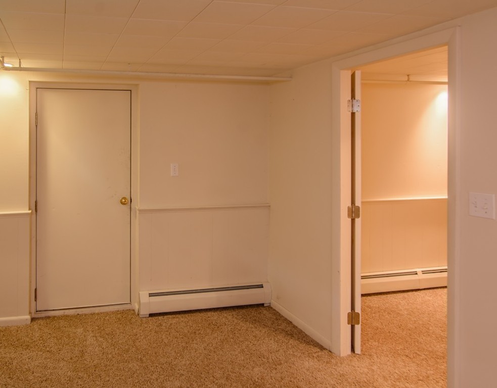 253 W Main St, Westborough