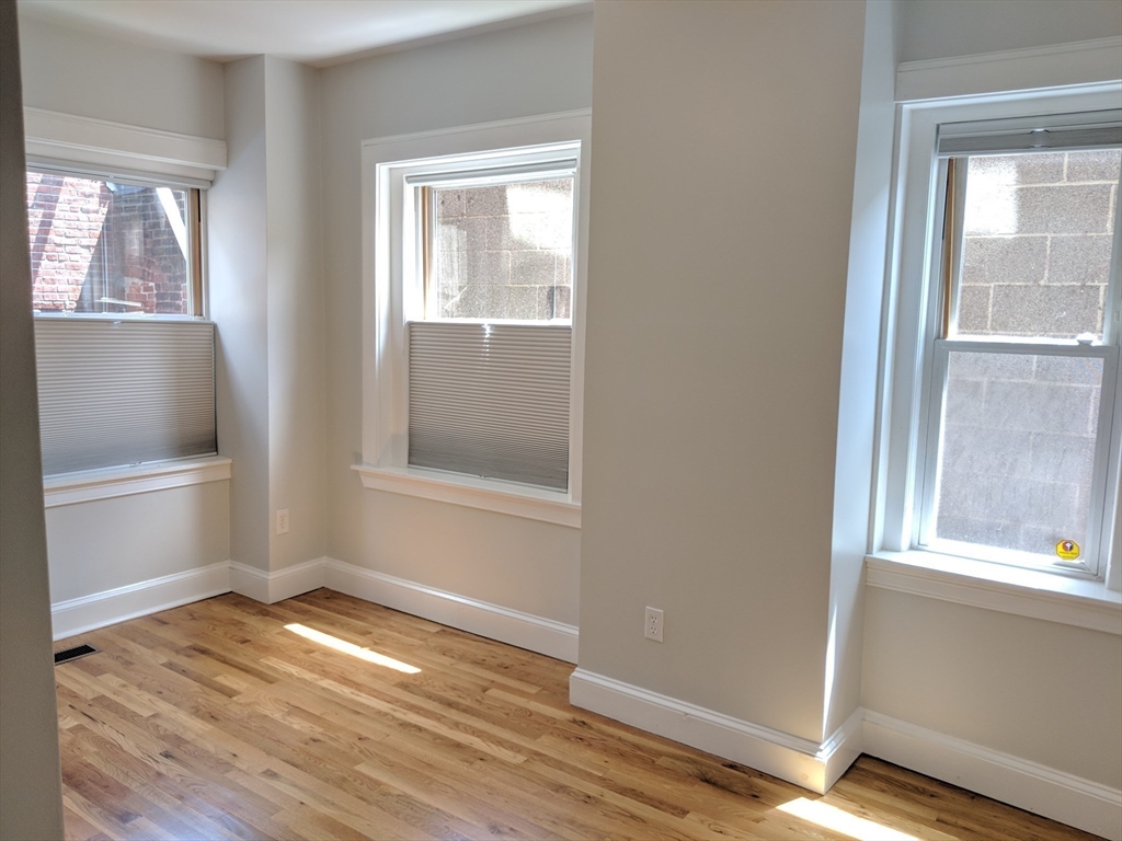 6 Porter Rd, Porter Square