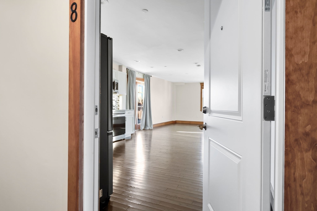 44 Maple St, Danvers