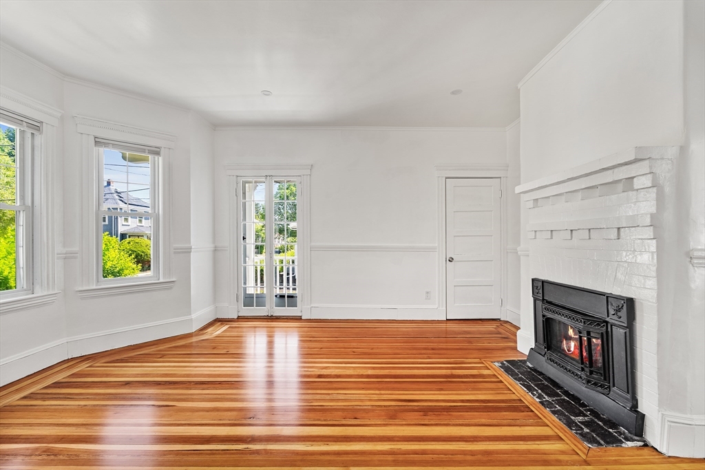 279 E Squantum St, North Quincy