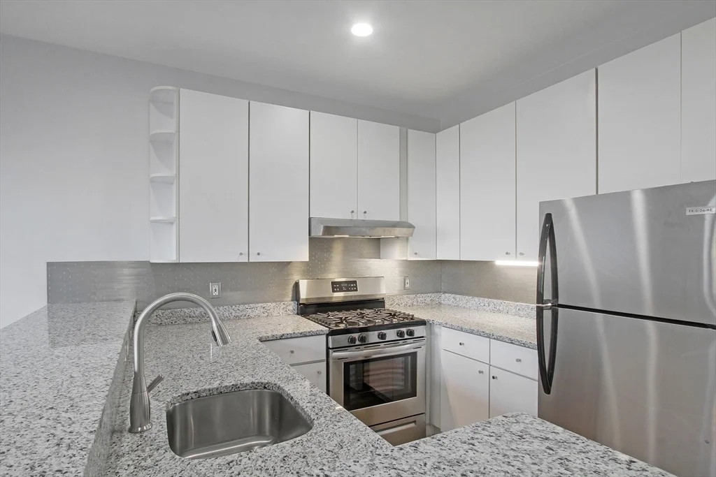 140 Boylston St, Back Bay