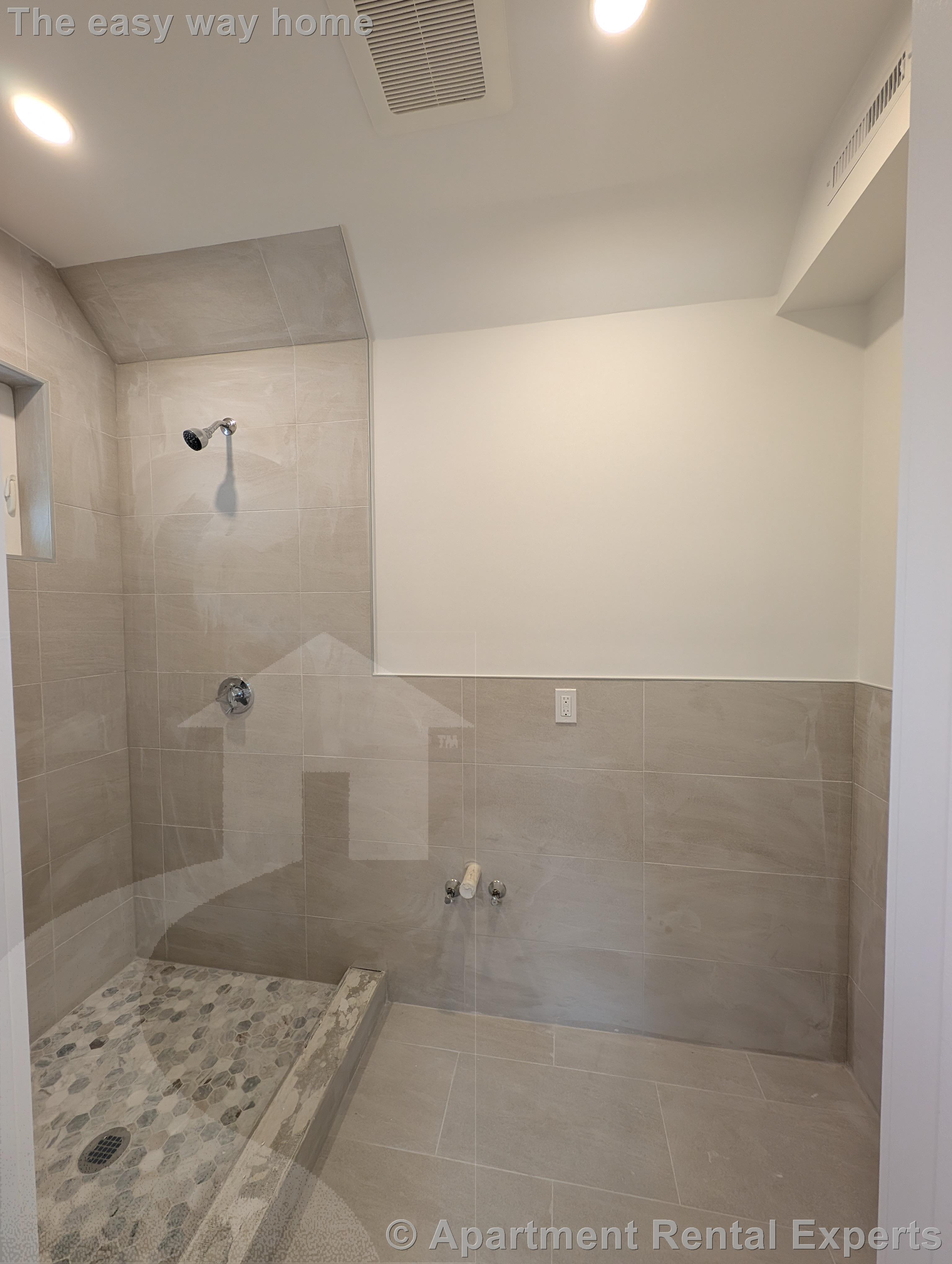 86 Orchard St, Tufts