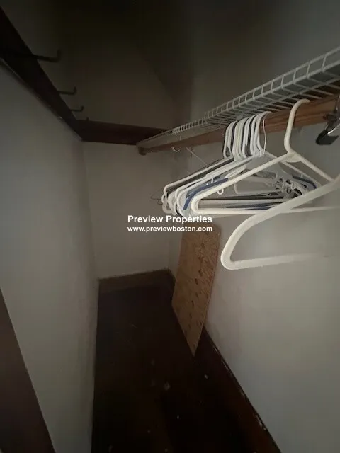 80 Chestnut Hill Ave, Brighton