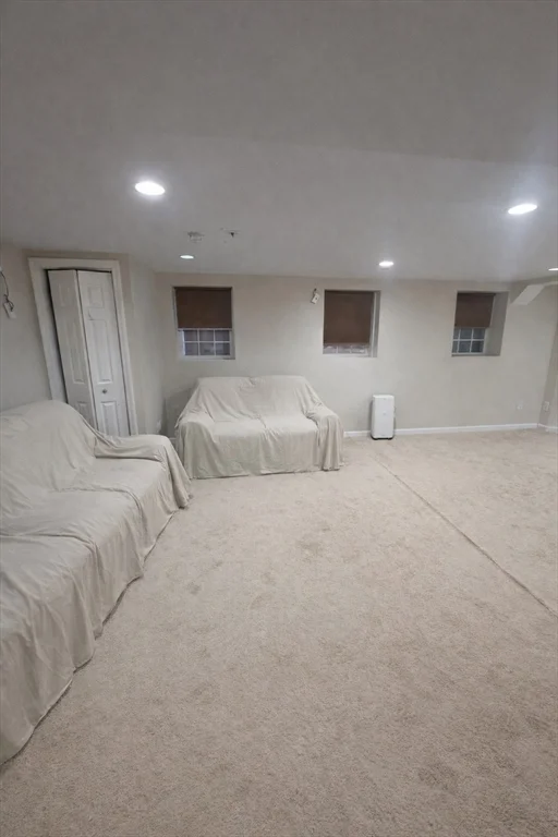 75 Lebeaux Dr, Edgemere