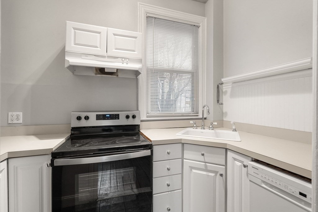 17 White, East Boston