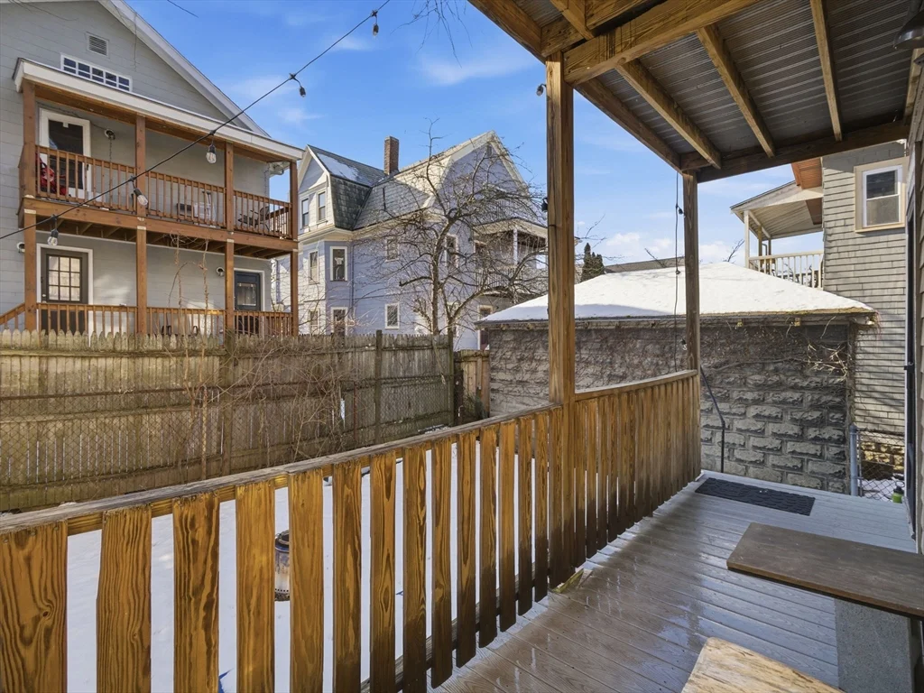 28 Sunset Rd, West Somerville