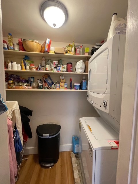 715 East 2nd St, South Boston