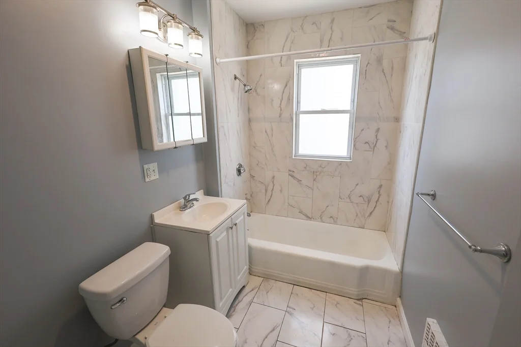 32 Robinson St, Dorchester