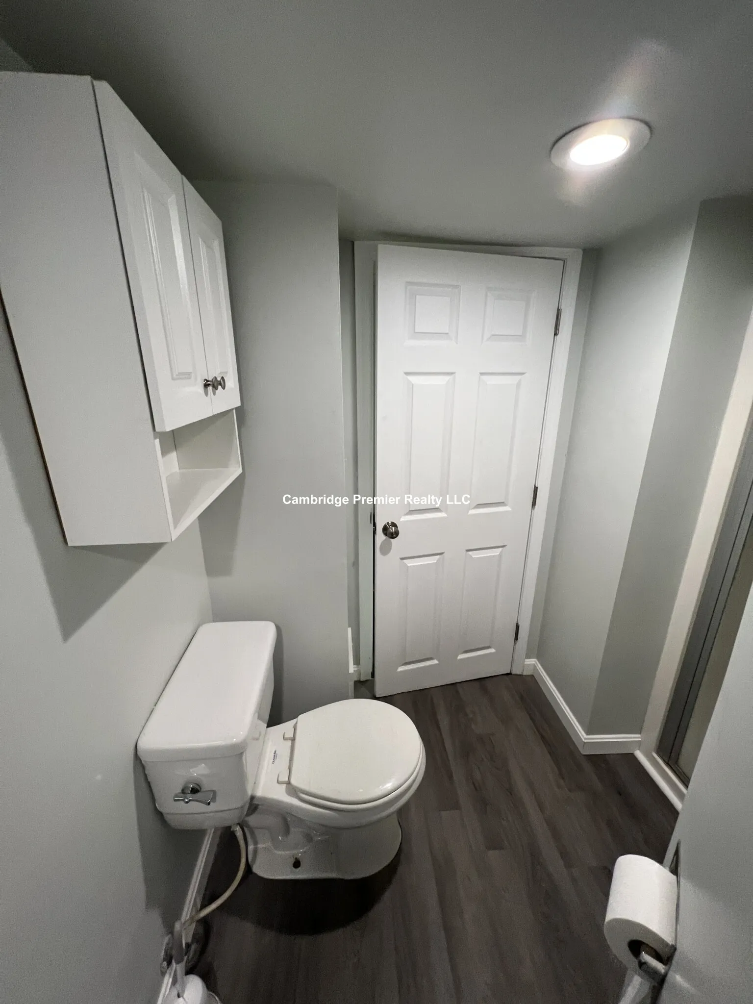 10 Wallace St, Tufts