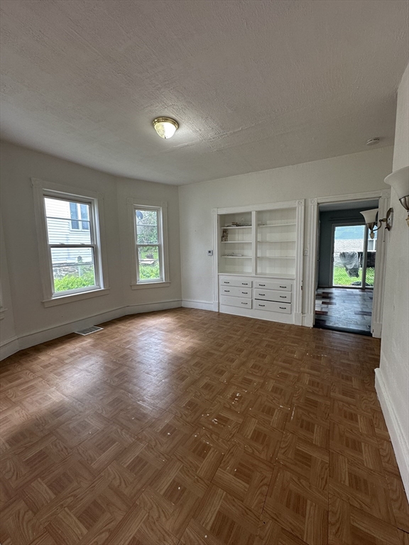 21 18th St, Centralville