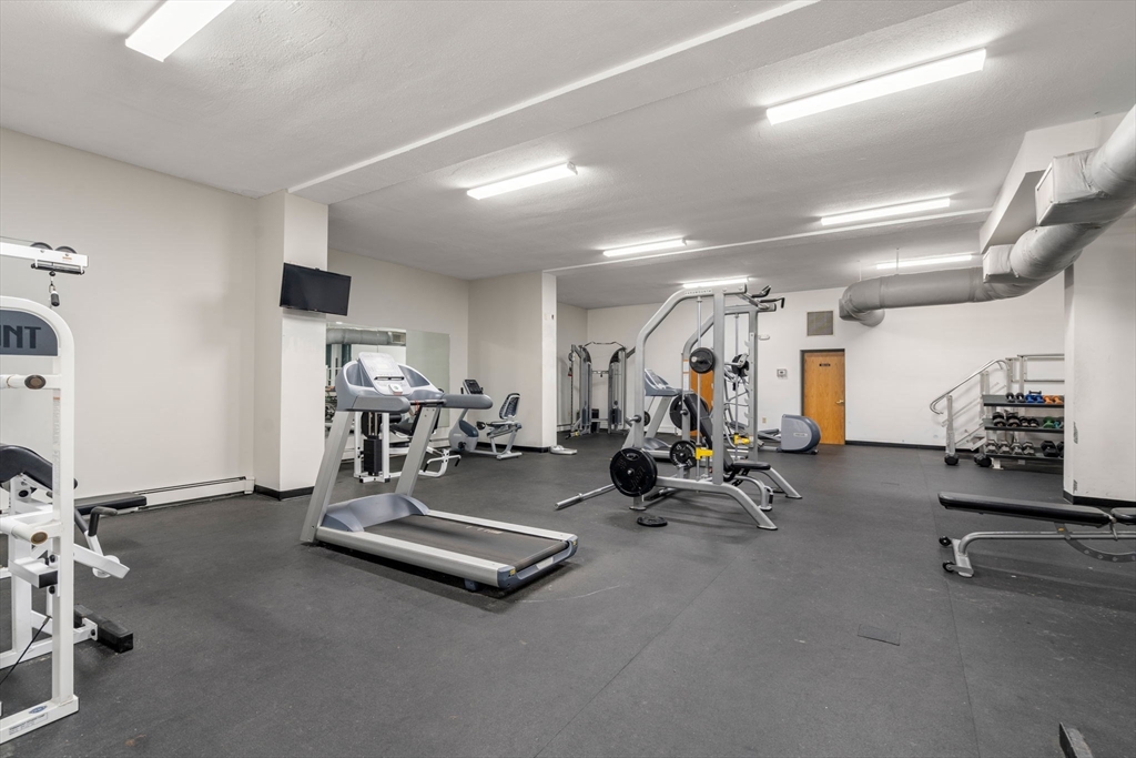 32 Whites Ave, Watertown