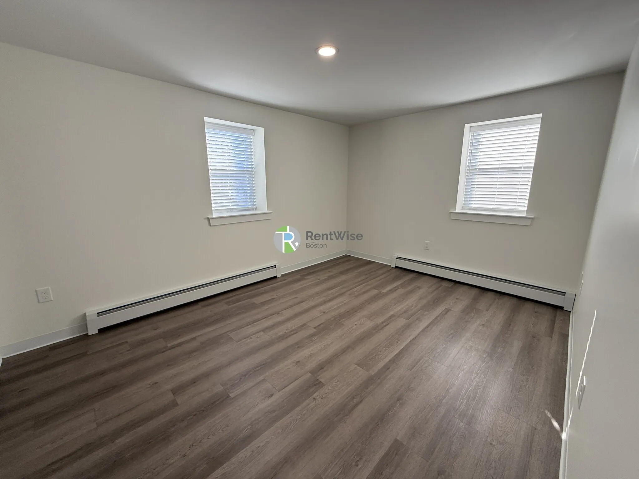 1741 Washington St, Braintree