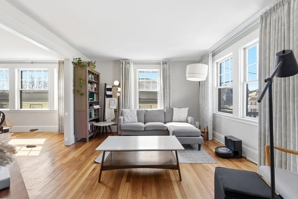 23 Matchett, Oak Square