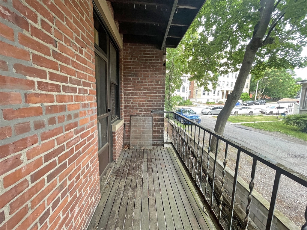 155 Strathmore Rd, Brighton