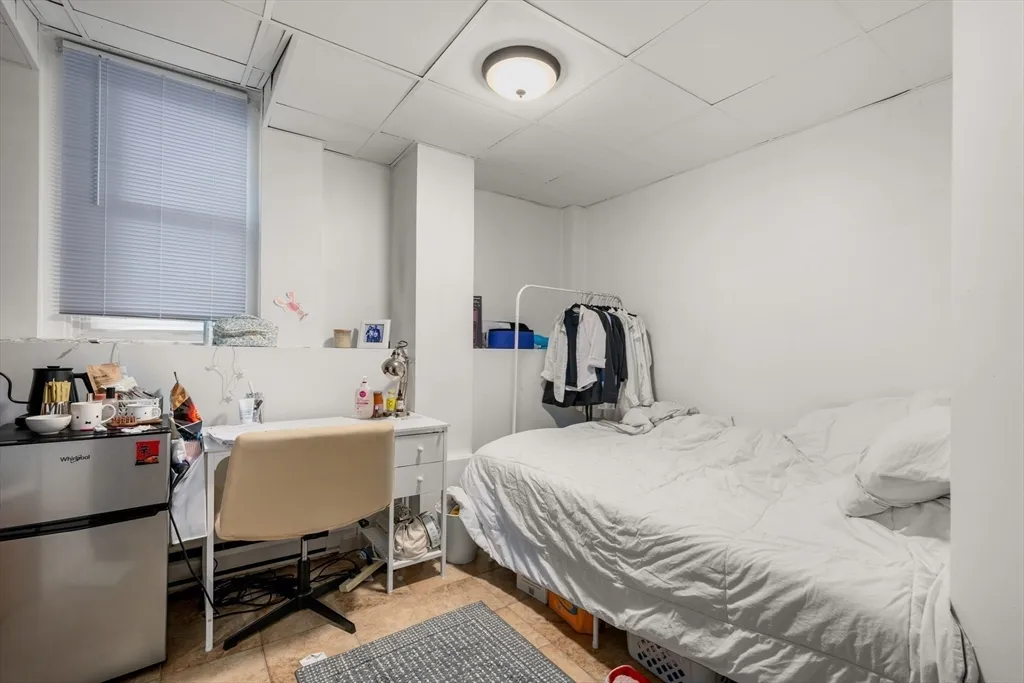 2 Colliston Rd, Brighton